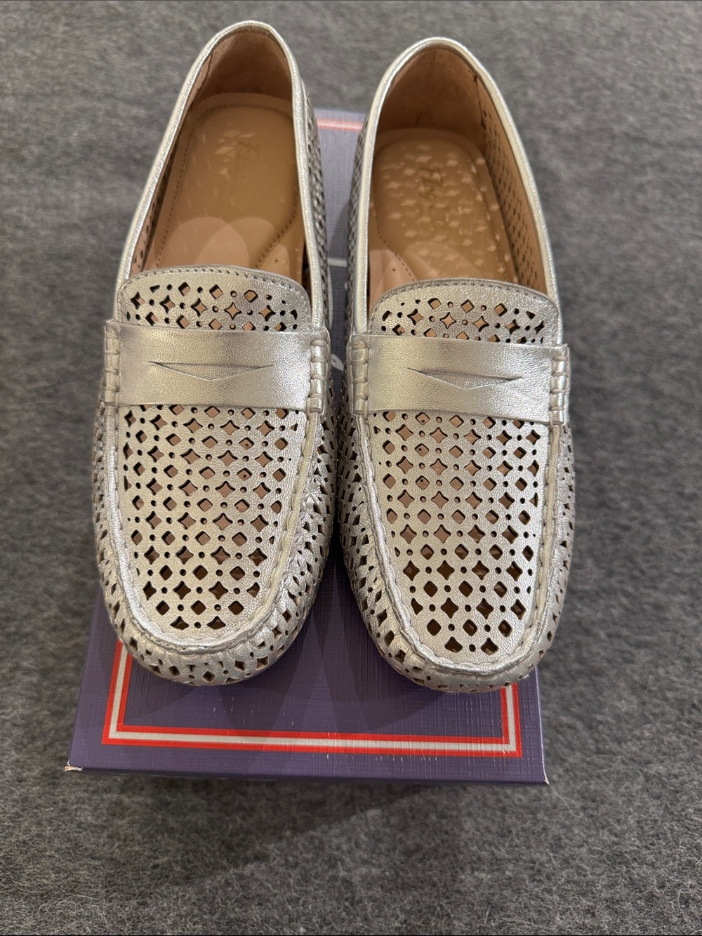 Women’s Silver Leather  Loafers 8M